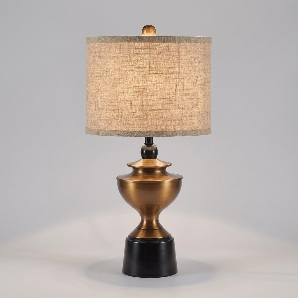 Kompakte Nachttischlampe mit klassischem Leinenschirm und höhenverstellbarem Design