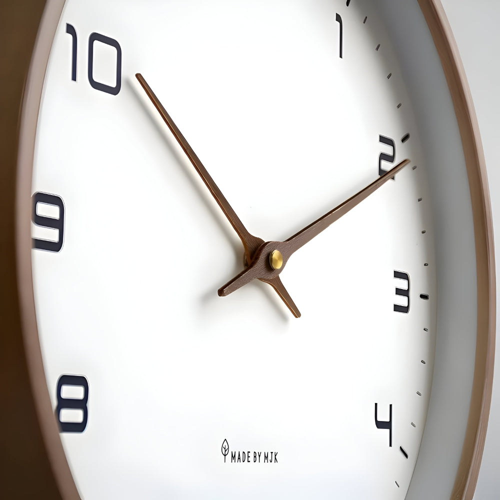 Geräuschlose runde moderne dekorative Wanduhr als Wohnakzent