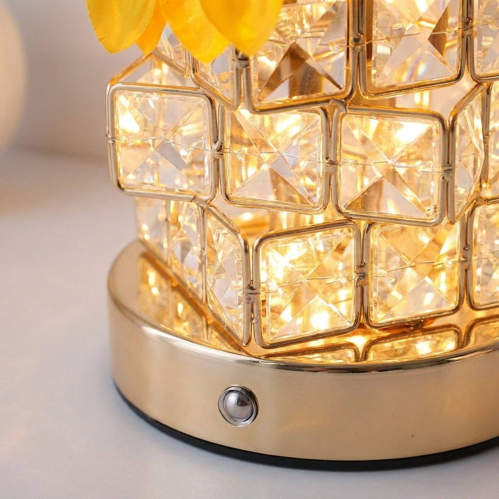 Kabellose, wiederaufladbare Kristallprisma-Tischlampe aus Metall mit Touch-Steuerung und Leuchteffekt