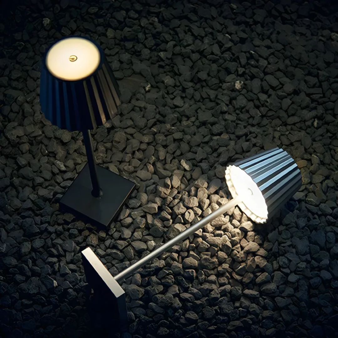 Wasserdichte skandinavische dimmbare aufladbare Tischlampe aus Aluminium