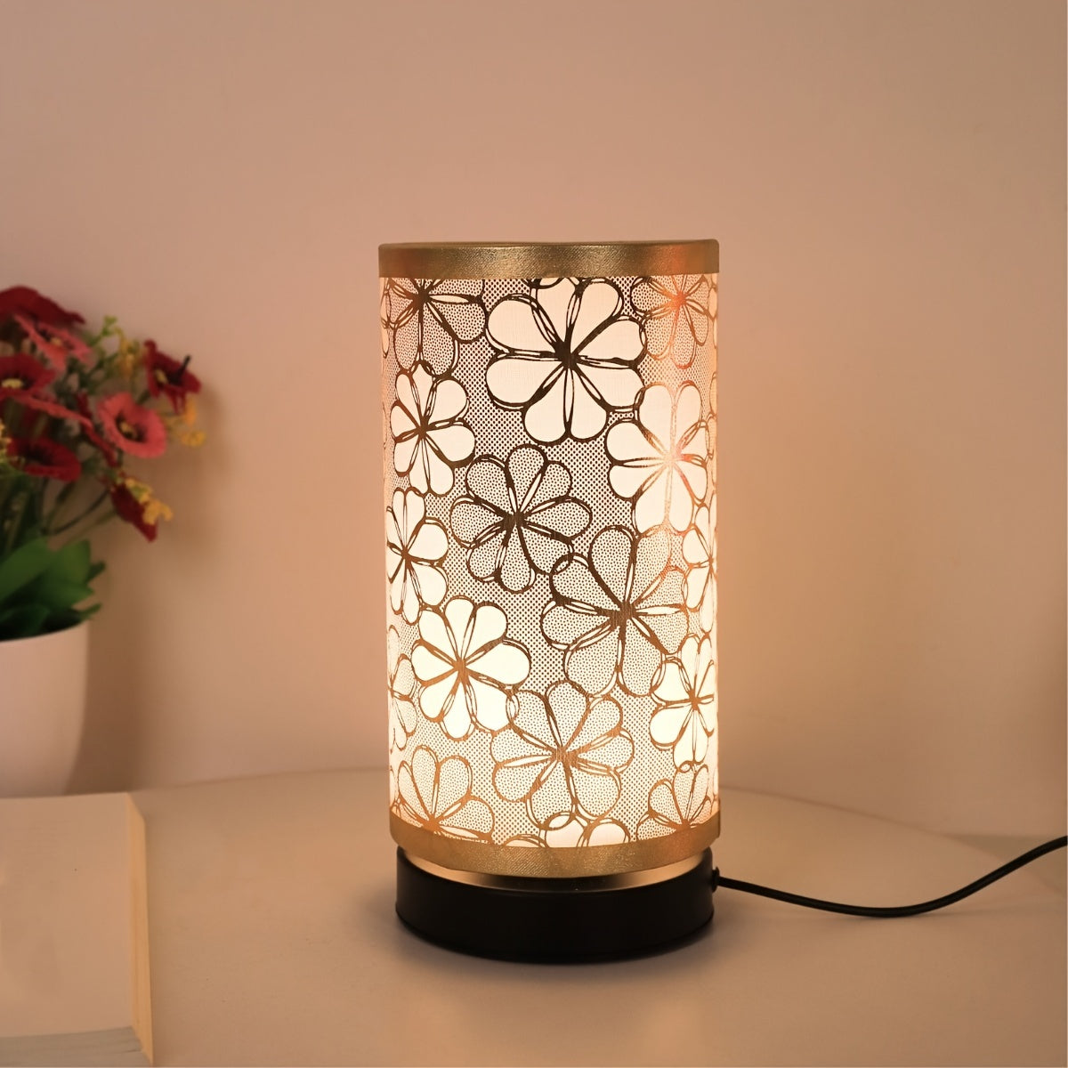 Nordische Tischlampe mit Sonnenblumen-Stoffschirm und USB