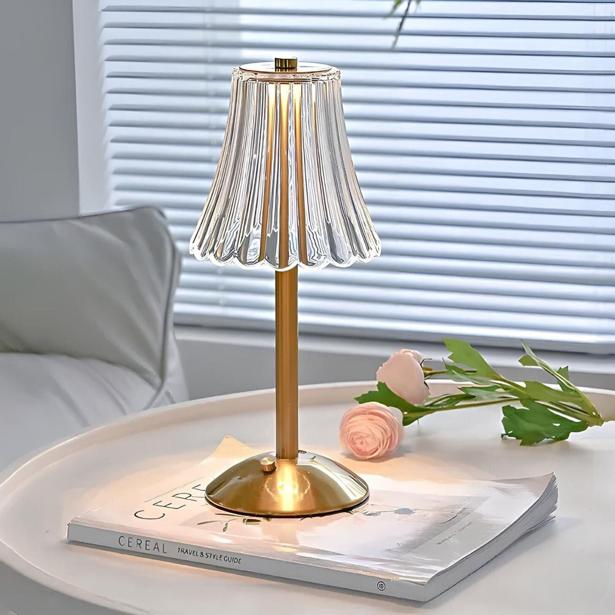 Wiederaufladbare Tischlampe mit Kristall-Lampenschirm, gebürstetem Aluminium und Touch-Steuerung