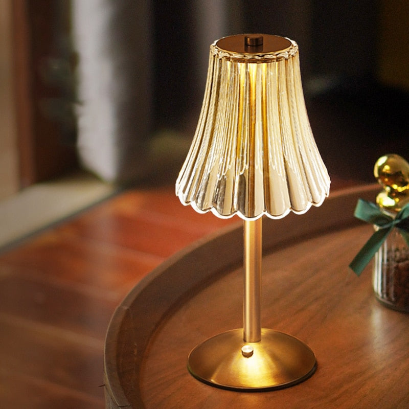Wiederaufladbare Tischlampe mit Kristall-Lampenschirm, gebürstetem Aluminium und Touch-Steuerung