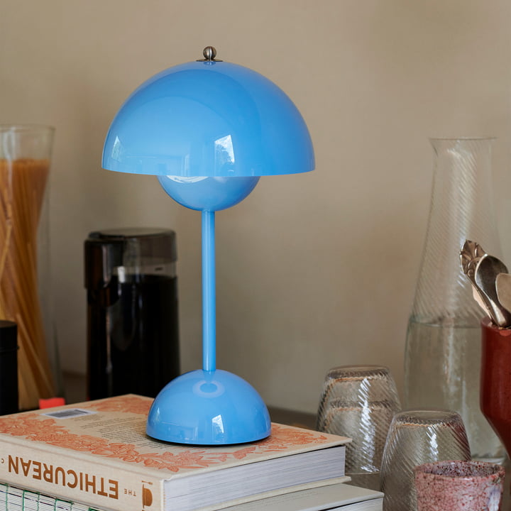 Kabellos aufladbare dimmbare kugelförmige Tischlampe