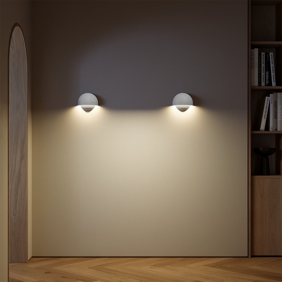 Moderne batteriebetriebene Wandleuchte mit Magnethalterung und Bewegungssensor