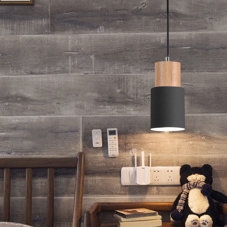 Minimalistische zylindrische Pendelleuchte aus Aluminium mit verstellbarem Kabel