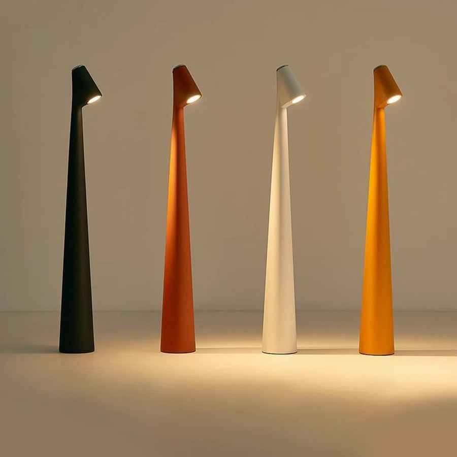 Minimalistische nordische Tischlampe aus Aluminium mit kabelloser Touch-Steuerung und Dimmfunktion