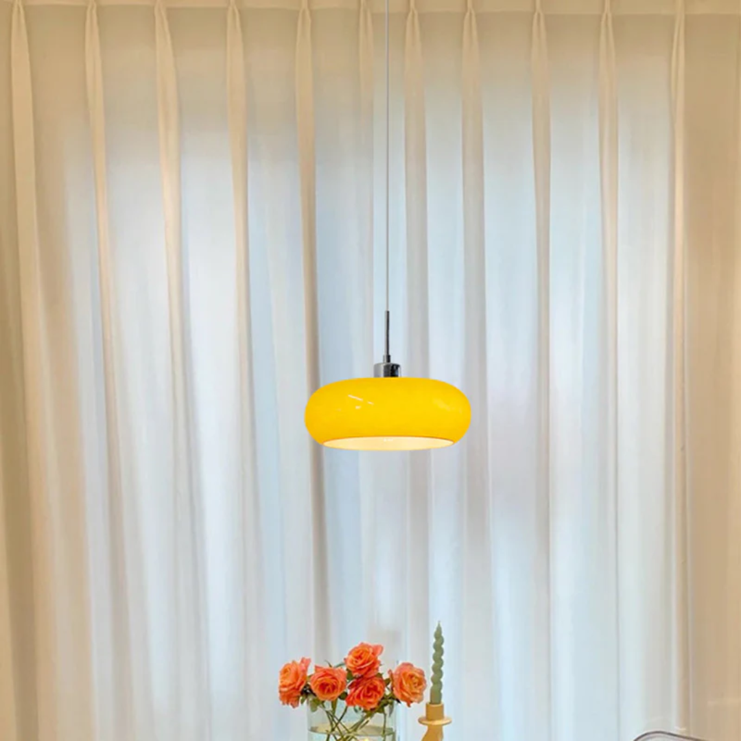 Moderne runde Pendelleuchte aus Metall und Glas mit verstellbarer Höhe