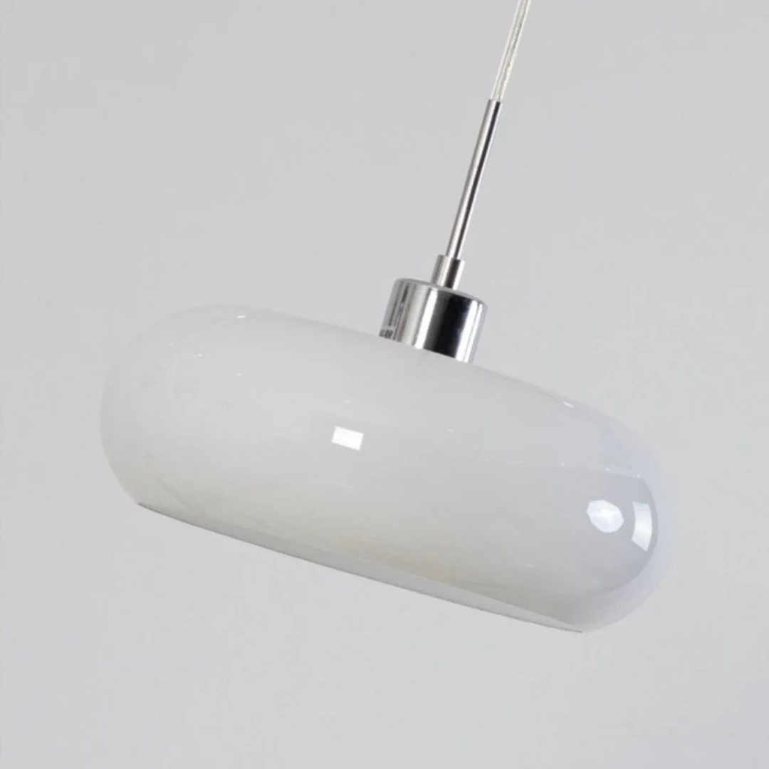 Moderne runde Pendelleuchte aus Metall und Glas mit verstellbarer Höhe