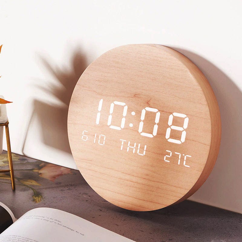 Nordische minimalistische runde digitale batteriebetriebene Wanduhr