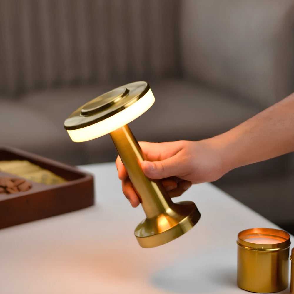 Elegante tragbare dimmbare kabellose Tischlampe aus Metall, wiederaufladbar