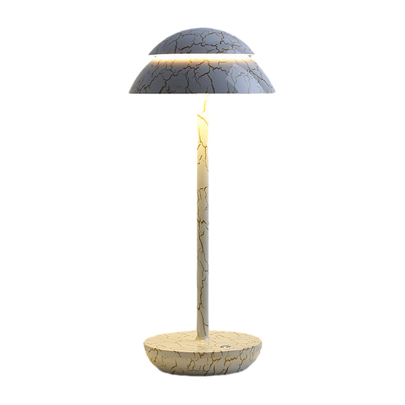 Kabellose tragbare wiederaufladbare Kunststoff-Tischlampe für Innen- und Außenbereiche