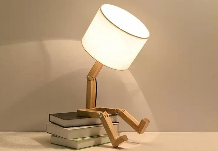 Verstellbare, faltbare Tischlampe in Roboterform aus Holz mit Buchhalter